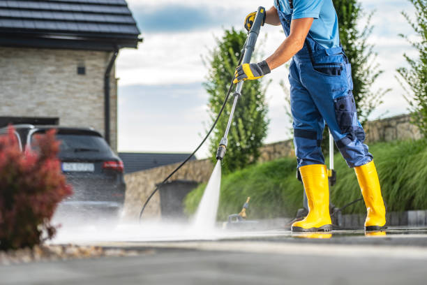 Best Patio and Deck Pressure Washing  in Pasadena Hills, FL