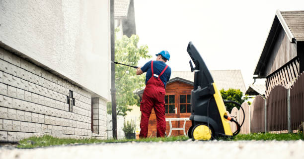 Why Choose Our Pressure Washing Services in Florida